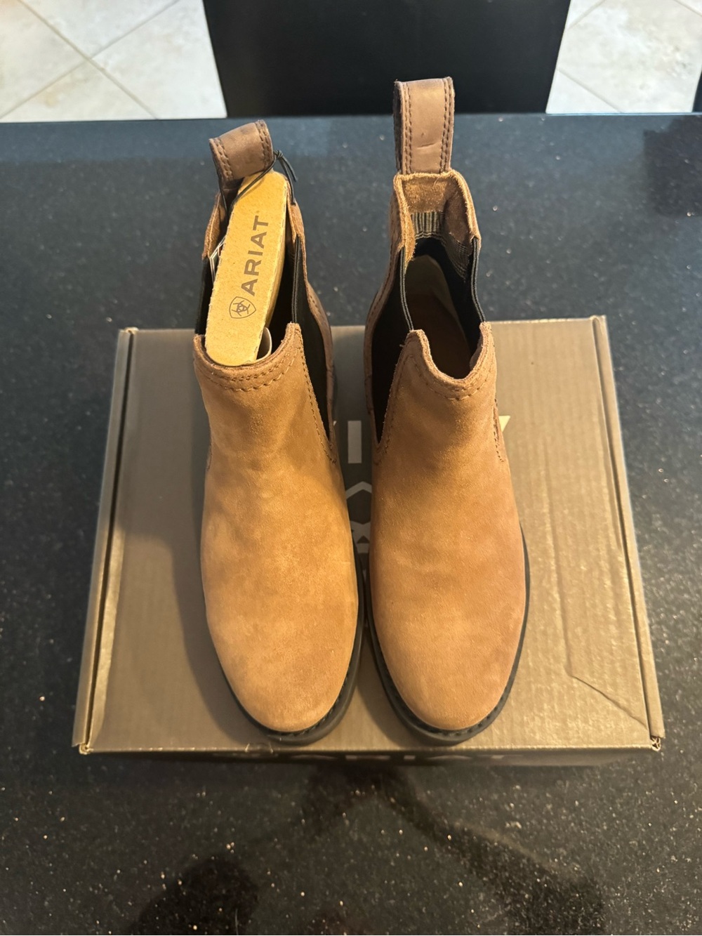Ariat Ladies Wexford Lug Tan Boot - Suede Slip-On Sz 8 NWT